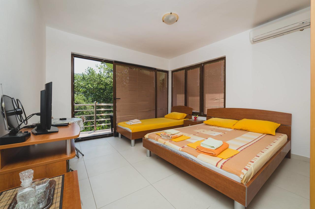 Apartment Banovic